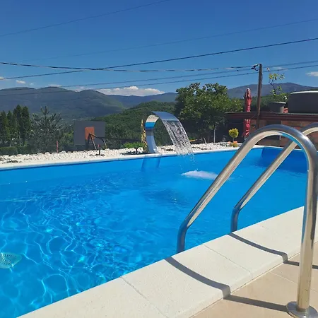 Relax House